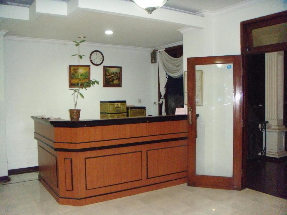 Wisma Bogor Permai エクステリア 写真